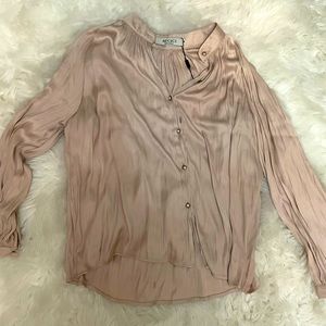 NWT Champagne blouse size 4-6